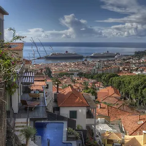 Number 15 Ocean & City View Funchal (Madeira)